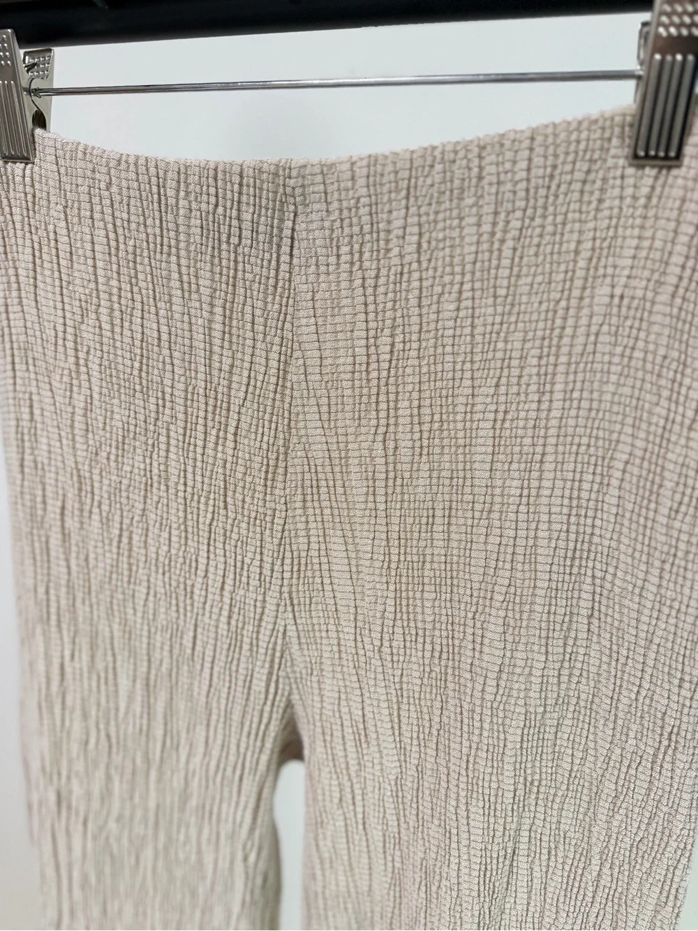 ZARA Textured Crinkled Oatmeal Stretchy Cropped Pants | Size S